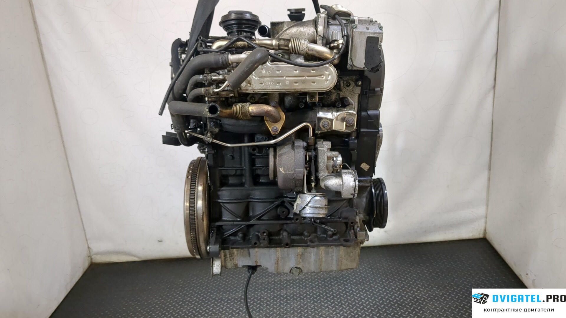 Двигатель Volkswagen Jetta 5 2004 - 2010 BXE 1.9 л., Дизель, TDI, артикул 9242198