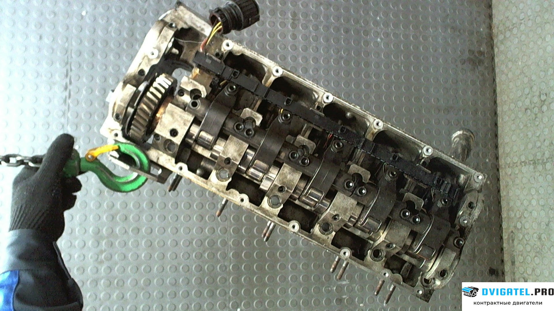 Головка блока цилиндров (ГБЦ) Volkswagen Touareg 2002 - 2007 AYH 5 л., Дизель, артикул 7767173